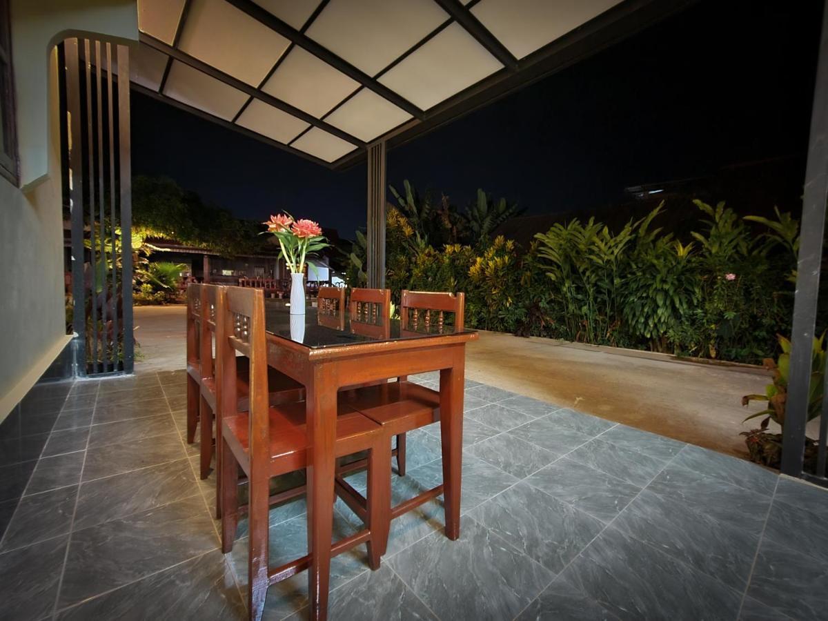 Saphaothong Guesthouse Vang Vieng Exterior photo