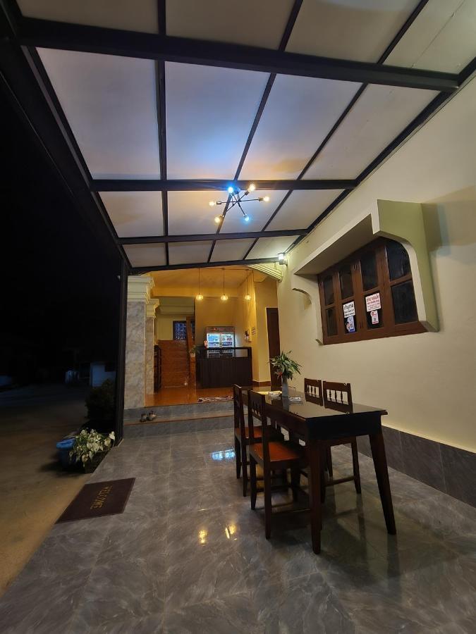 Saphaothong Guesthouse Vang Vieng Exterior photo