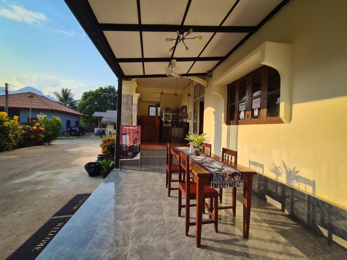 Saphaothong Guesthouse Vang Vieng Exterior photo